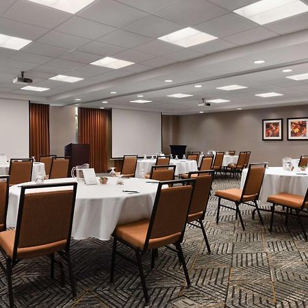 Homewood Suites By Hilton Waterloo/St. Jacobs Экстерьер фото