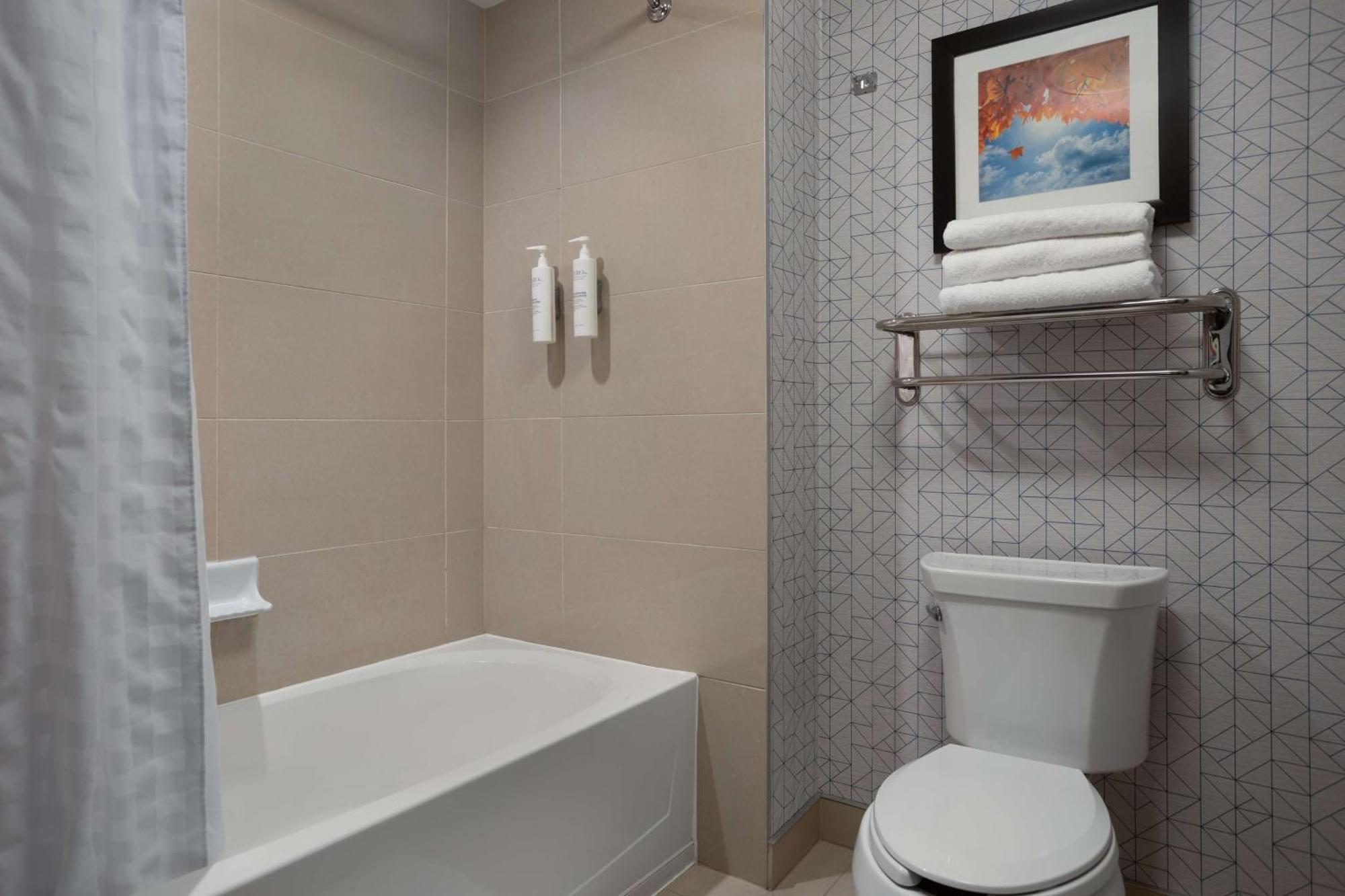 Homewood Suites By Hilton Waterloo/St. Jacobs Экстерьер фото