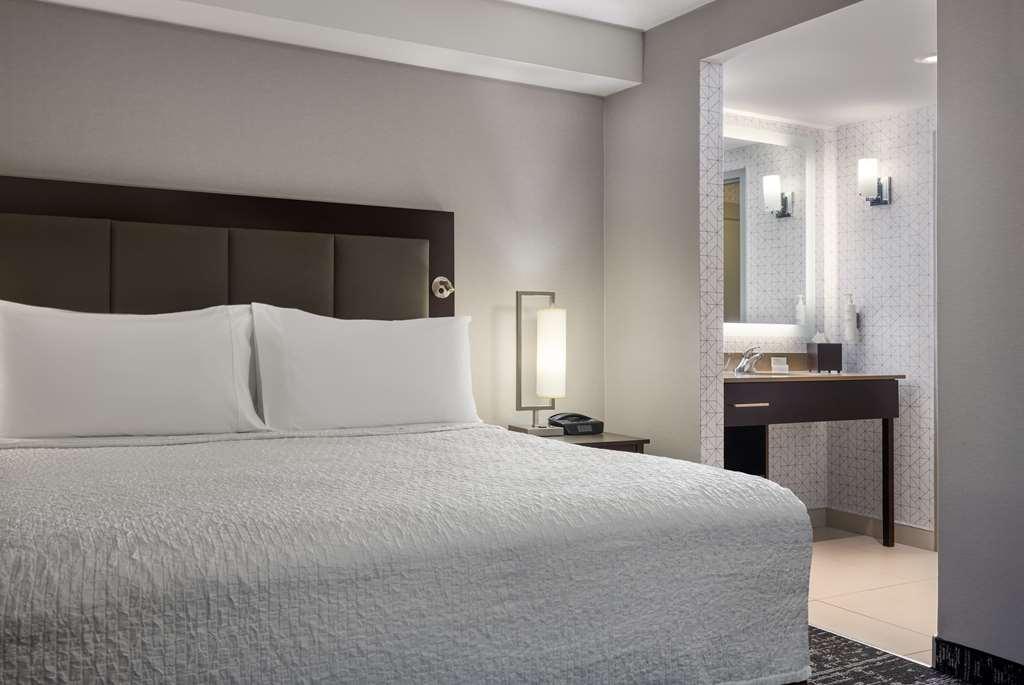 Homewood Suites By Hilton Waterloo/St. Jacobs Номер фото